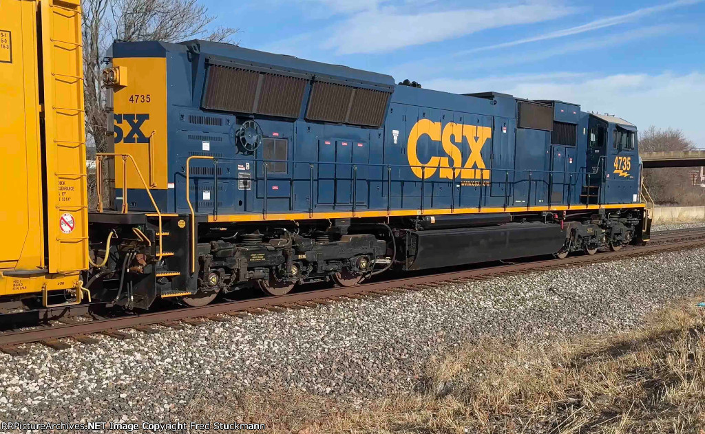 CSX 4735